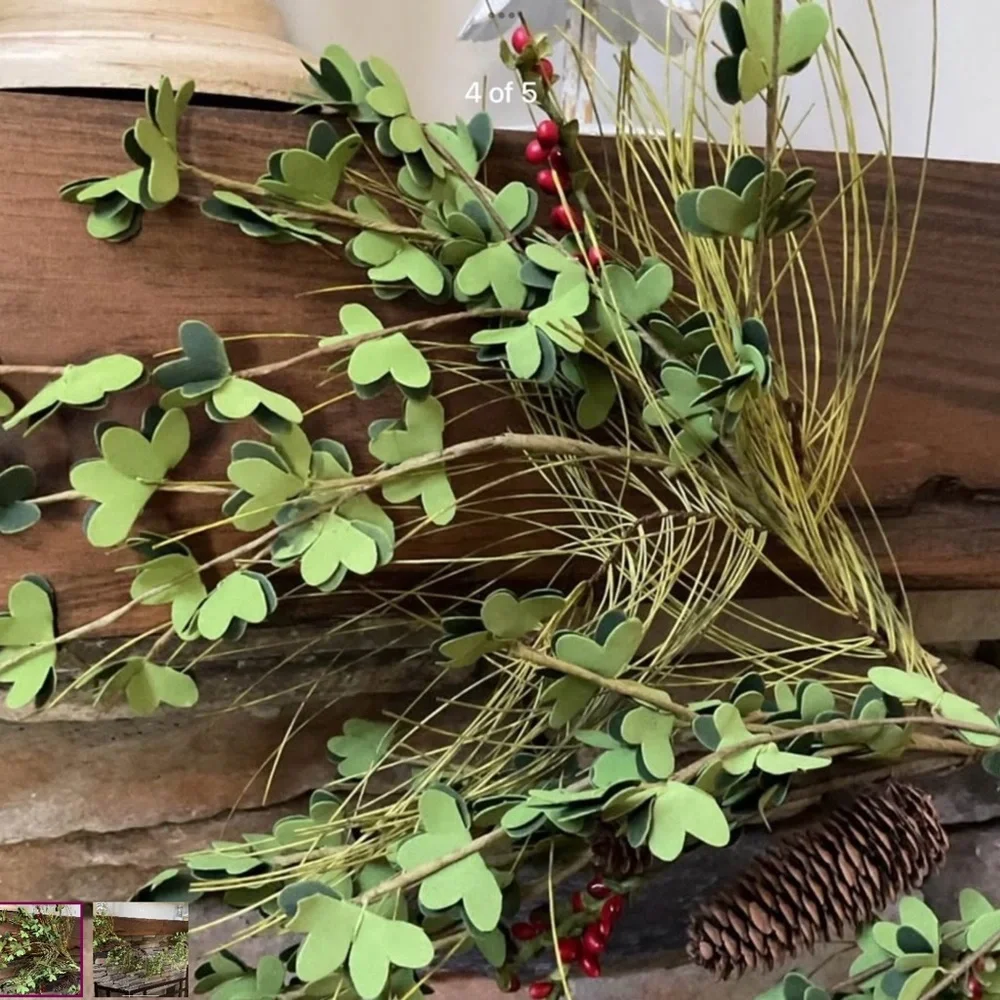 Pinecone and Berry Garland